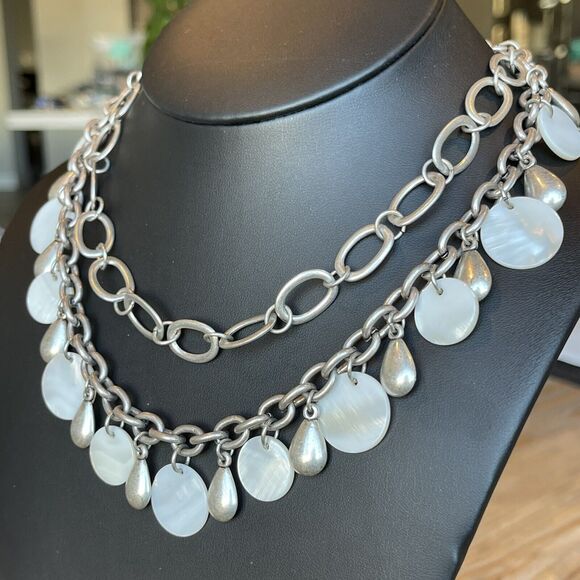 Premier Designs Silver Tone Layered Mother Of Pearl Necklace "White Linen" - Picture 2 of 4